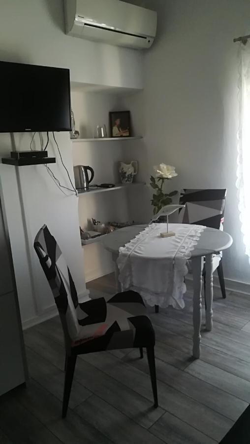 Mas De La Coucourde Bed and Breakfast Paluds de Noves Buitenkant foto