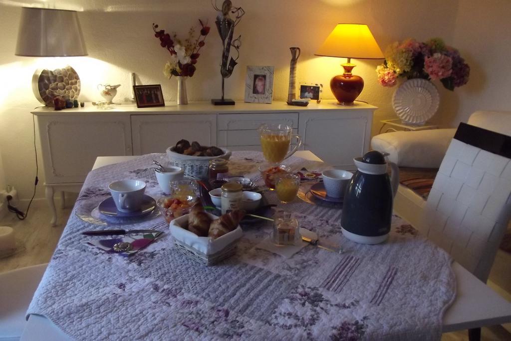 Mas De La Coucourde Bed and Breakfast Paluds de Noves Buitenkant foto